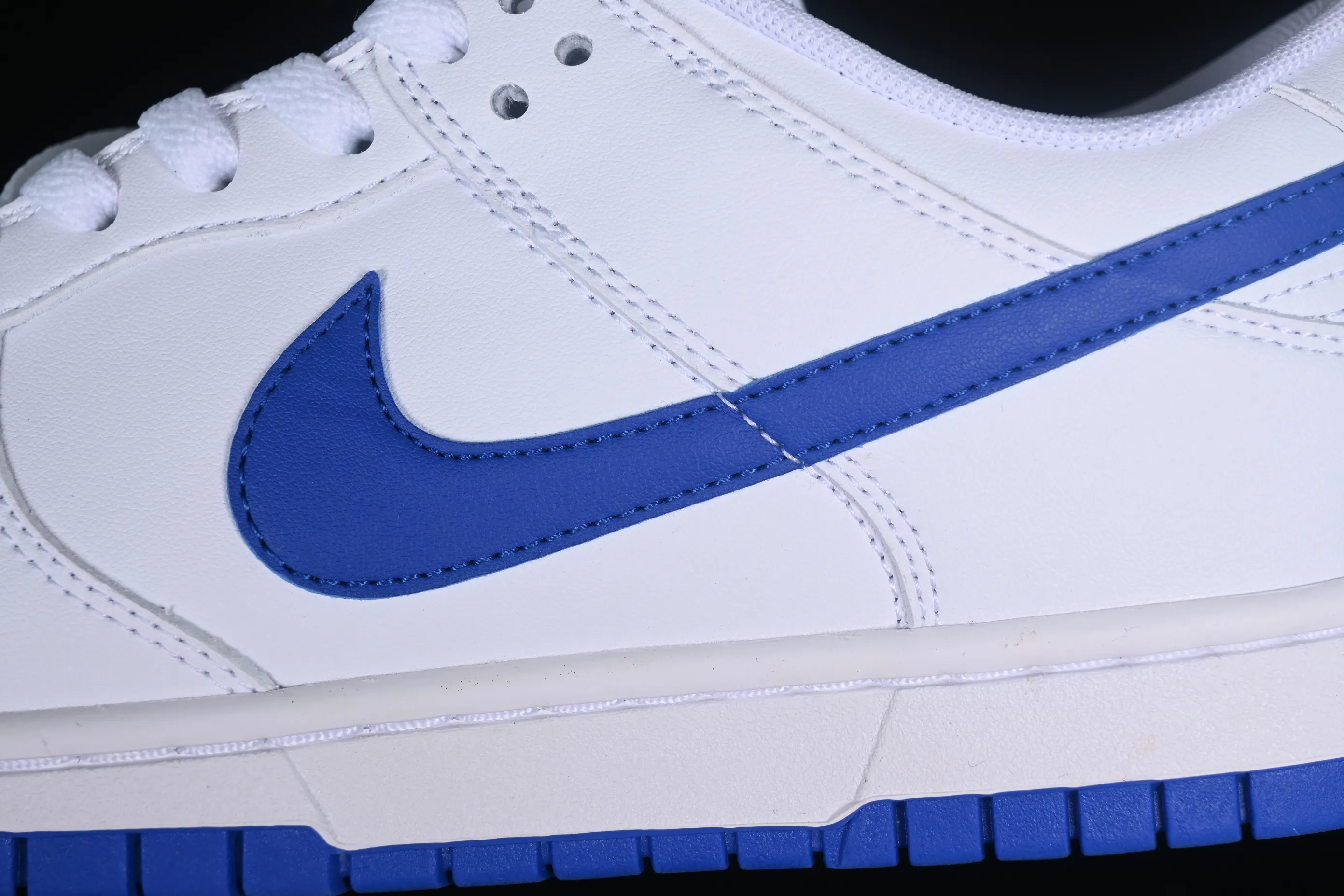 All categories Nk SB Dunk series Nk SB Dunk Low low-top sneakers K version Nk Dunk Low white blue SB low-top sports and leisure sneakers DV0831-104